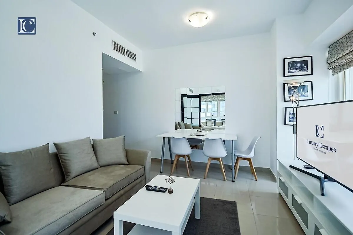 Cozy 1-Bedroom Apartment In N2 Lakepoint Tower Jlt Ντουμπάι