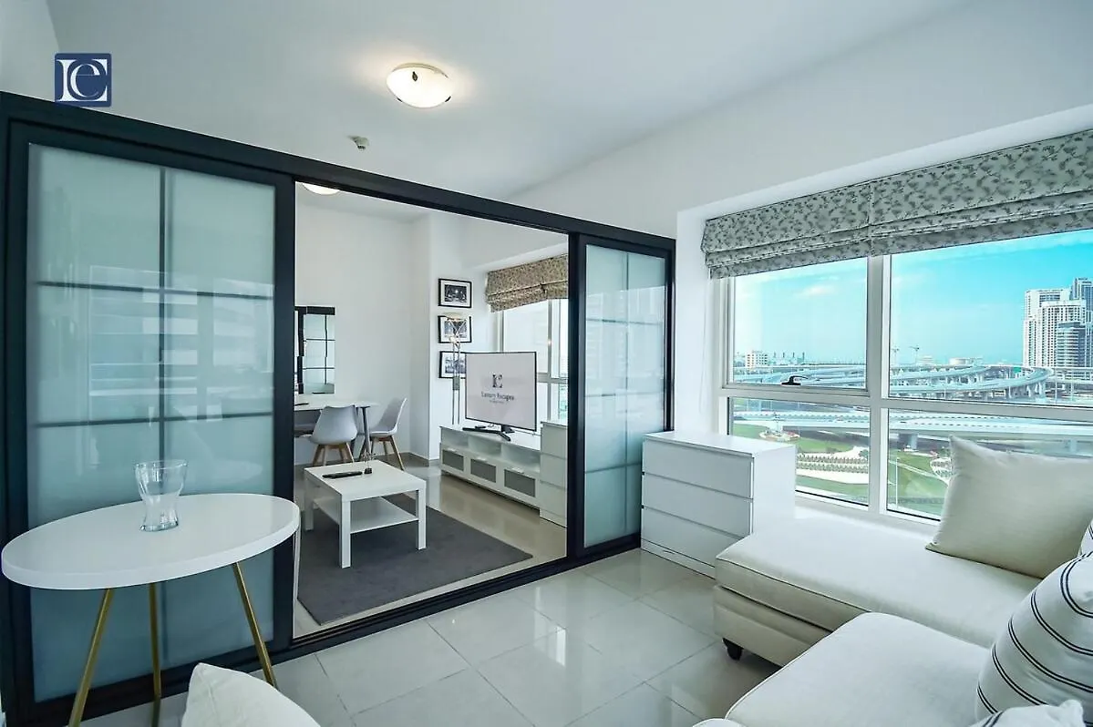 Cozy 1-Bedroom Apartment In N2 Lakepoint Tower Jlt Ντουμπάι 0*,