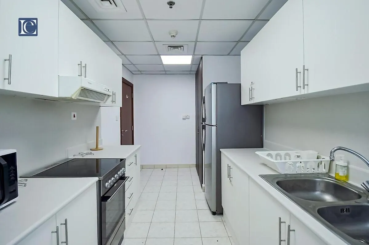 Cozy 1-Bedroom Apartment In N2 Lakepoint Tower Jlt Ντουμπάι